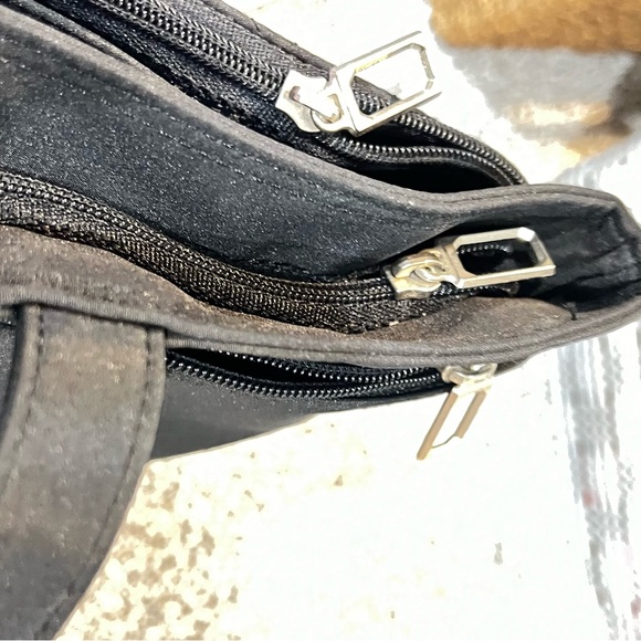 Franco Valentino Black Tote - 3 zipper compartment - Picture 11 of 14